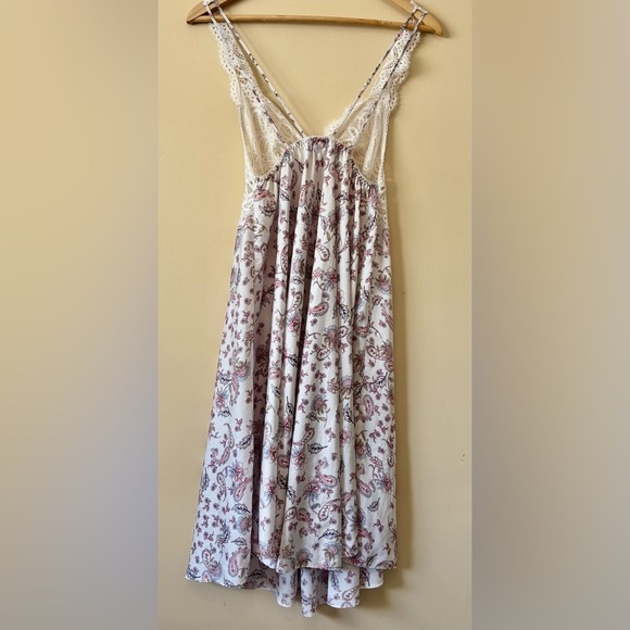 Victoria's Secret| Beautiful Cream Lace Satin Paisley Midi Chemise Negligee Sz S - Picture 4 of 8